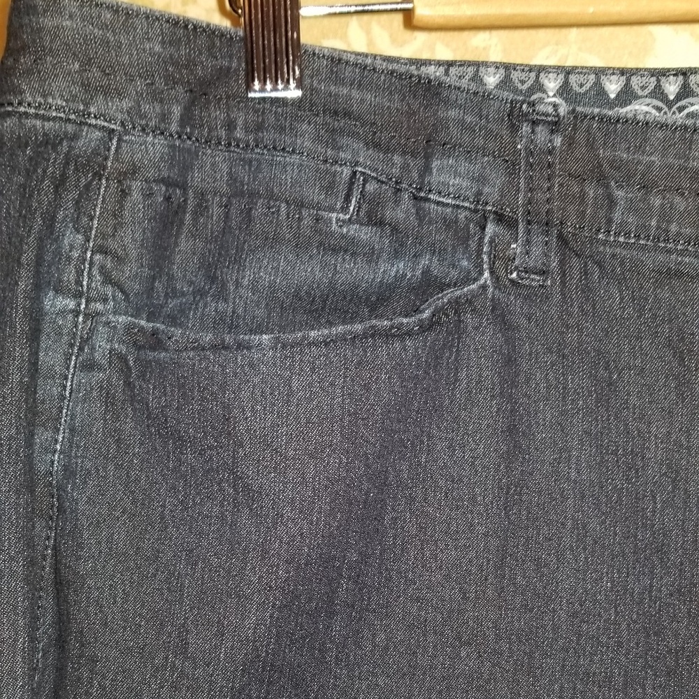 Capri Jeans
